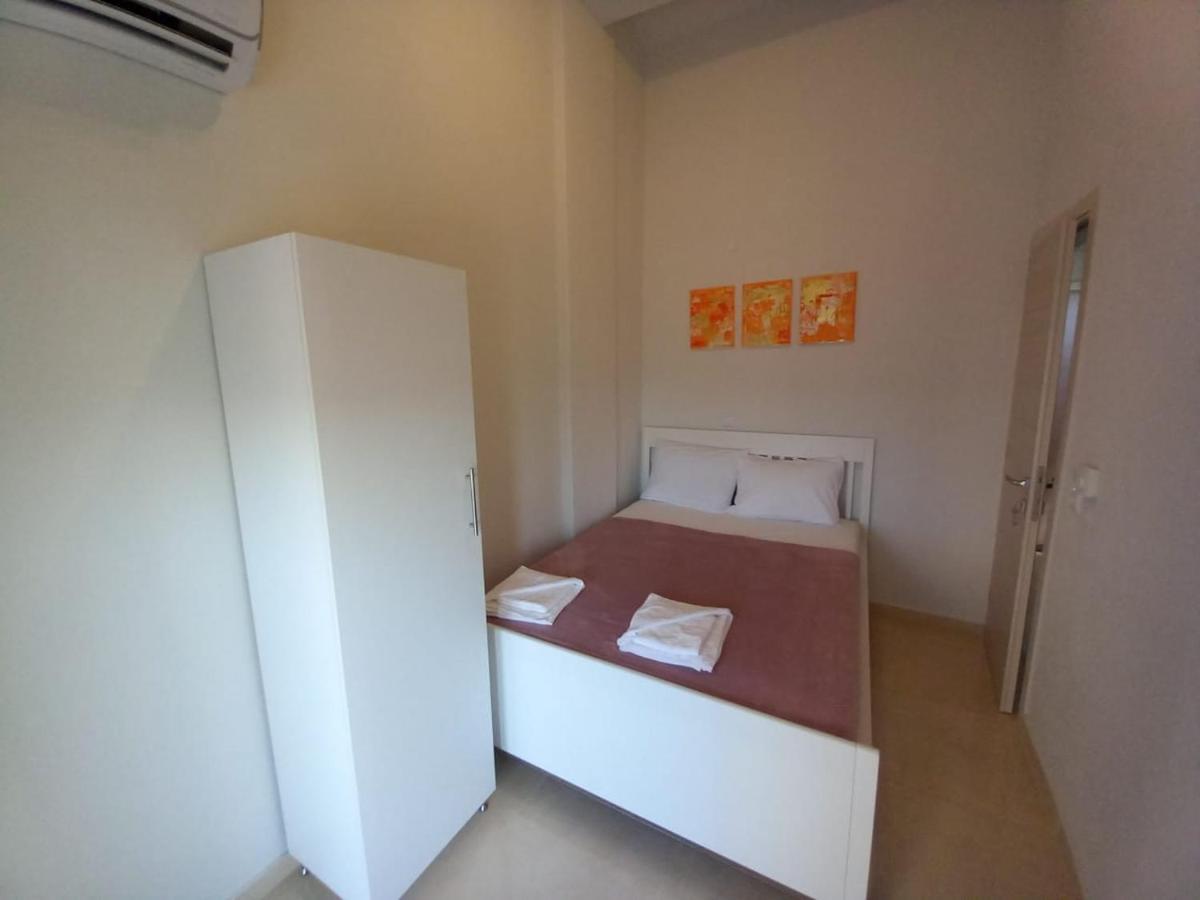 Elenis House Apartment Néa Péramos Bagian luar foto